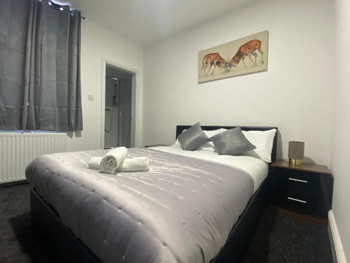 Hotel Royal Blackburn  Bagian luar foto