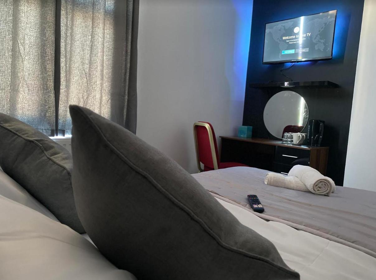 Hotel Royal Blackburn  Bagian luar foto