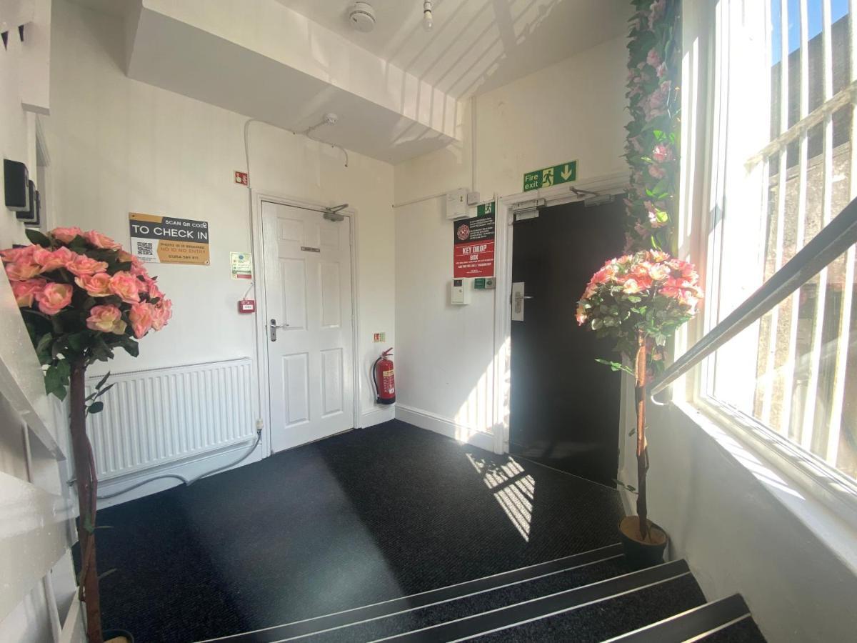 Hotel Royal Blackburn  Bagian luar foto